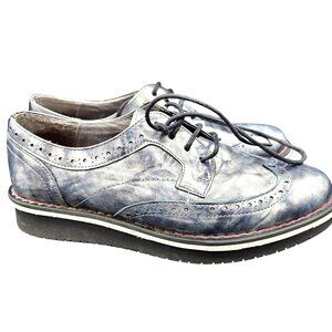 Woman's Kanna preppy academia brogue blueish metallic leather oxford sneakers 7